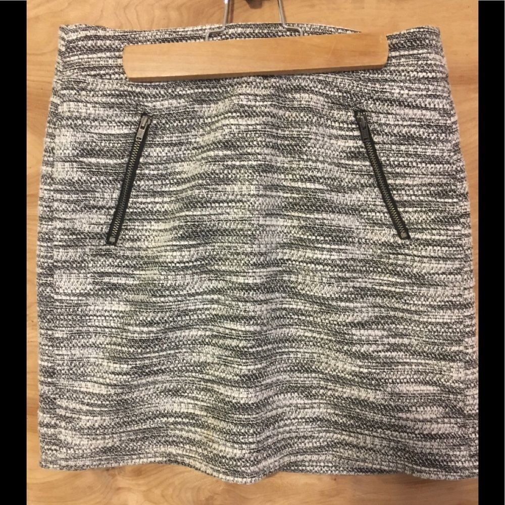 The Loft Cotton blend tweed 2 pocket skirt